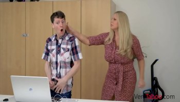 girls do porn blonde missionary