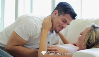 eating asian pussy porn